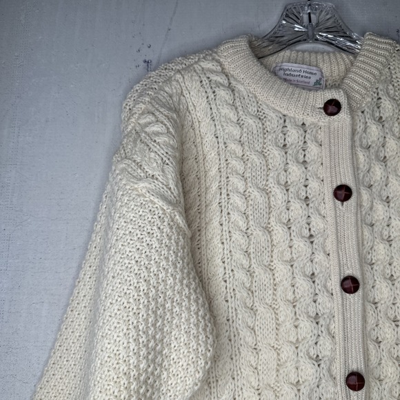 Vintage 90s Highland Home Industries Hand Knit Pure Wool Cream Cardigan | Sz: S - Picture 4 of 13
